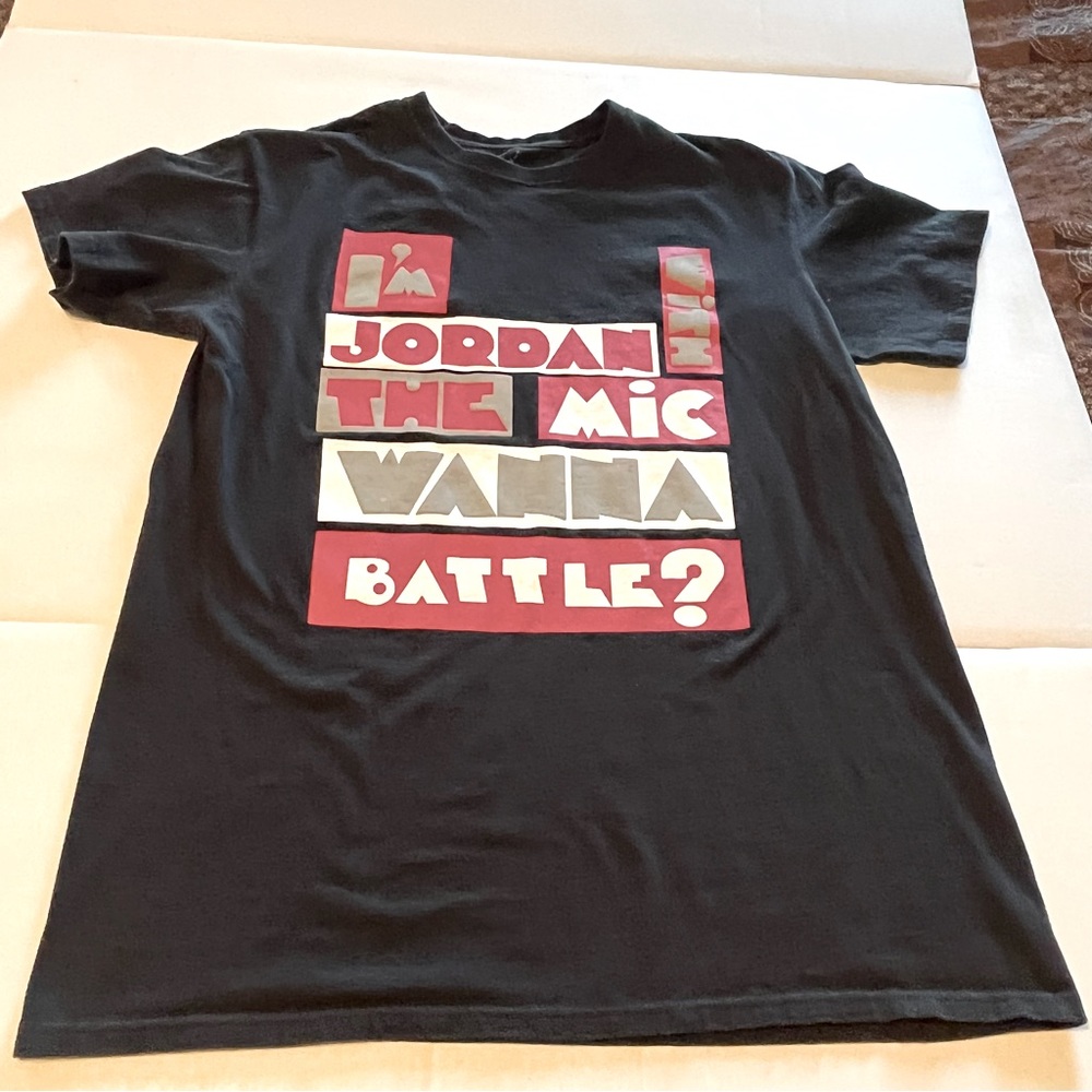 Air Jordan I'm‎ Jordan With the Mic Wanna Battle Large Black Short Sleeve Shirt